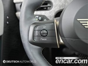 Mini Cooper Favoured 2025 года из Южной Кореи