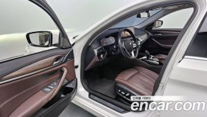 BMW 5-Series 530i Luxury 2023 года из Южной Кореи