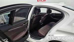 BMW 5-Series 530i Luxury 2023 года из Южной Кореи