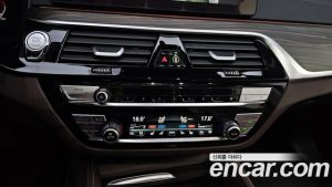 BMW 5-Series 530i Luxury 2023 года из Южной Кореи