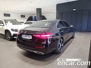 Mercedes-Benz C-Class C300 4MATIC Avantgarde 2024 года из Южной Кореи