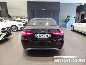 Mercedes-Benz C-Class C300 4MATIC Avantgarde 2024 года из Южной Кореи