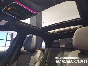 Mercedes-Benz C-Class C300 4MATIC Avantgarde 2024 года из Южной Кореи