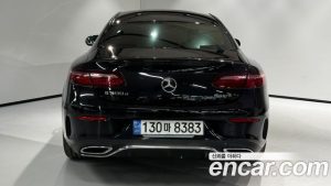 Mercedes-Benz E-Class E300d 4MATIC Coupe 2023 года из Южной Кореи