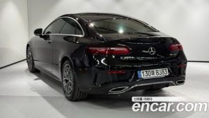 Mercedes-Benz E-Class E300d 4MATIC Coupe 2023 года из Южной Кореи
