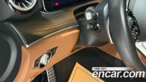 Mercedes-Benz E-Class E300d 4MATIC Coupe 2023 года из Южной Кореи
