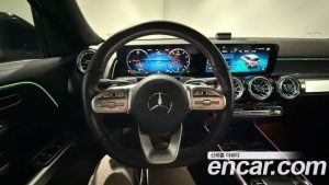 Mercedes-Benz GLB-Class GLB250 4MATIC 2023 года из Южной Кореи