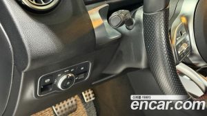 Mercedes-Benz GLB-Class GLB250 4MATIC 2023 года из Южной Кореи