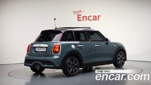 Mini Cooper 5Door MULTITONE Edition 2023 года из Южной Кореи