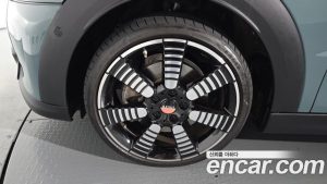 Mini Cooper 5Door MULTITONE Edition 2023 года из Южной Кореи