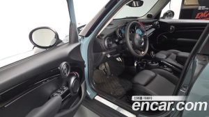 Mini Cooper 5Door MULTITONE Edition 2023 года из Южной Кореи