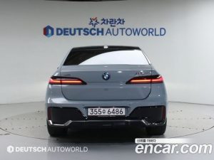 BMW 7-Series 750e xDrive M Sport 2023 года из Южной Кореи