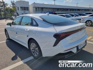 Kia K5 Prestige 2025 года из Южной Кореи
