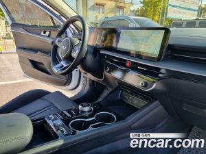 Kia K5 Prestige 2025 года из Южной Кореи