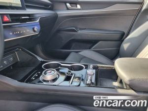 Kia K5 Prestige 2025 года из Южной Кореи