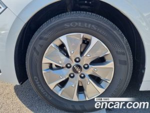 Kia K5 Prestige 2025 года из Южной Кореи