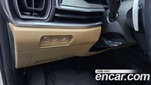 Kia Sorento HEV 1.6 2WD 2025 года из Южной Кореи