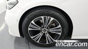 Mercedes-Benz E-Class E200 Avantgarde 2025 года из Южной Кореи