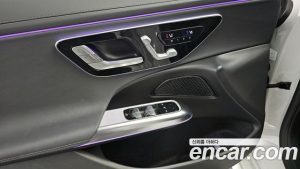 Mercedes-Benz E-Class E200 Avantgarde 2025 года из Южной Кореи