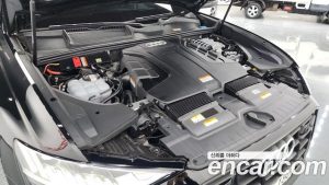 Audi Q8 50 TDI 4WD Premium 2023 года из Южной Кореи
