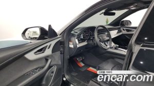Audi Q8 50 TDI 4WD Premium 2023 года из Южной Кореи