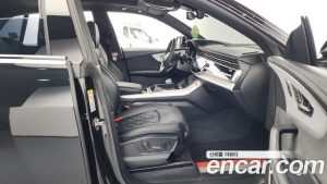 Audi Q8 50 TDI 4WD Premium 2023 года из Южной Кореи