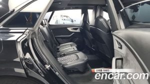 Audi Q8 50 TDI 4WD Premium 2023 года из Южной Кореи