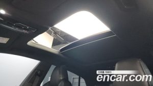 Audi Q8 50 TDI 4WD Premium 2023 года из Южной Кореи