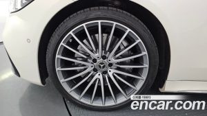 Mercedes-Benz S-Class S500 4MATIC 2023 года из Южной Кореи