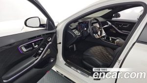 Mercedes-Benz S-Class S500 4MATIC 2023 года из Южной Кореи