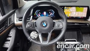 BMW 2-Series 220i Luxury 2023 года из Южной Кореи