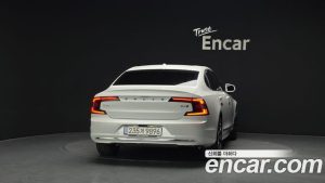Volvo S90 B6 AWD ULTIMATE Bright 2024 года из Южной Кореи