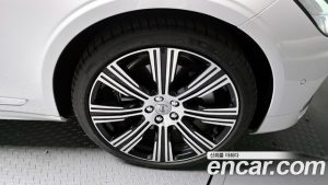 Volvo S90 B6 AWD ULTIMATE Bright 2024 года из Южной Кореи