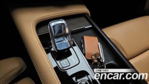 Volvo S90 B6 AWD ULTIMATE Bright 2024 года из Южной Кореи