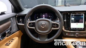 Volvo S90 B6 AWD ULTIMATE Bright 2024 года из Южной Кореи