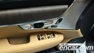 Volvo S90 B6 AWD ULTIMATE Bright 2024 года из Южной Кореи