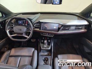 Audi Q4 e-tron 40 Premium Sportback 2023 года из Южной Кореи