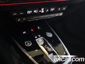 Audi Q4 e-tron 40 Premium Sportback 2023 года из Южной Кореи