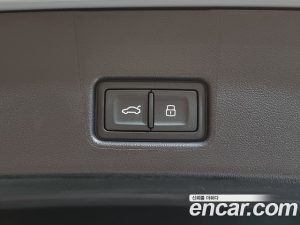 Audi Q4 e-tron 40 Premium Sportback 2023 года из Южной Кореи