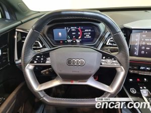 Audi Q4 e-tron 40 Premium Sportback 2023 года из Южной Кореи