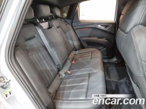 Audi Q4 e-tron 40 Premium Sportback 2023 года из Южной Кореи