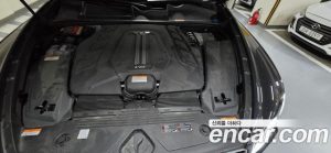 Bentley Bentayga 4.0 V8 Base 2024 года из Южной Кореи