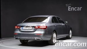 Mercedes-Benz E-Class E250 Exclusive 2023 года из Южной Кореи
