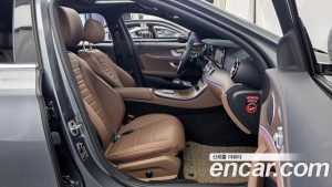 Mercedes-Benz E-Class E250 Exclusive 2023 года из Южной Кореи