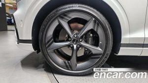 Genesis GV70 2.5T Бензин 2WD 2025 года из Южной Кореи