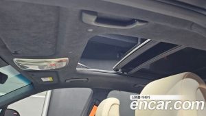 Genesis GV70 2.5T Бензин 2WD 2025 года из Южной Кореи