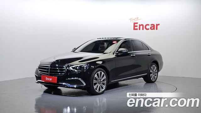 Mercedes-Benz E-Class E350 4MATIC Exclusive 2023 года из Кореи
