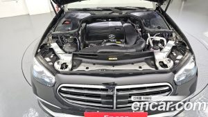 Mercedes-Benz E-Class E350 4MATIC Exclusive 2023 года из Южной Кореи