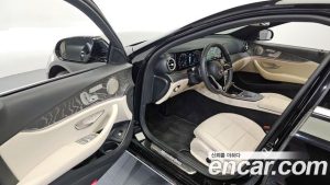 Mercedes-Benz E-Class E350 4MATIC Exclusive 2023 года из Южной Кореи