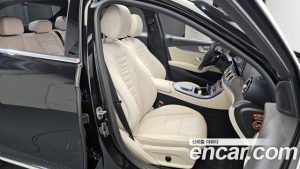 Mercedes-Benz E-Class E350 4MATIC Exclusive 2023 года из Южной Кореи